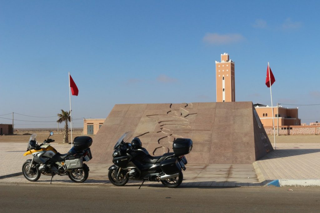 En moto por el norte de África.