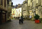 ROCHEFORT EN TERRE