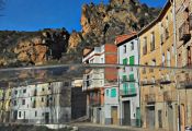 PENASCO Y CASTILLO EN RUINAS DE LIBROS