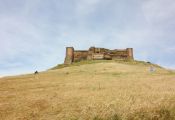 Vía de la Plata: castillo de Montemolín.