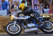 Homenaje a Ángel Nieto en el 58º Gran Premio de Velocidad de La Bañeza.