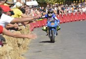 Homenaje a Ángel Nieto en el 58º Gran Premio de Velocidad de La Bañeza.