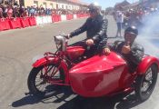 Homenaje a Ángel Nieto en el 58º Gran Premio de Velocidad de La Bañeza.