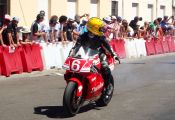 Homenaje a Ángel Nieto en el 58º Gran Premio de Velocidad de La Bañeza.