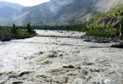 PAKISTAN PUENTE