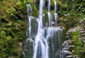 La cascada de Xurbeo ha dejado al descubierto una maravilla natural desconocida en Aller.